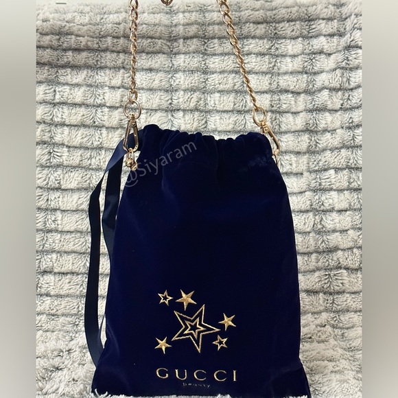 Gucci drawstring closure Toiletry  bag to crossbody bag - Picture 4 of 7